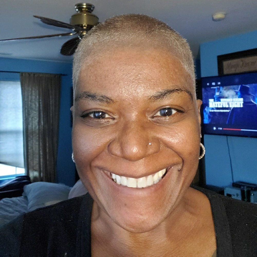 Meet your Posher, Cynthia